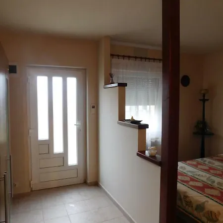 Studio In Gardony/velence-see 27347